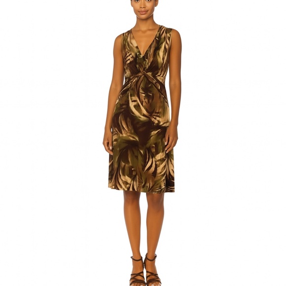 Jungle MIDI Dress - Picture 1 of 11